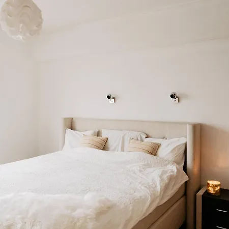 Apartment Zonnig Met Prachtig Uitzicht Op A+locatie Antwerp